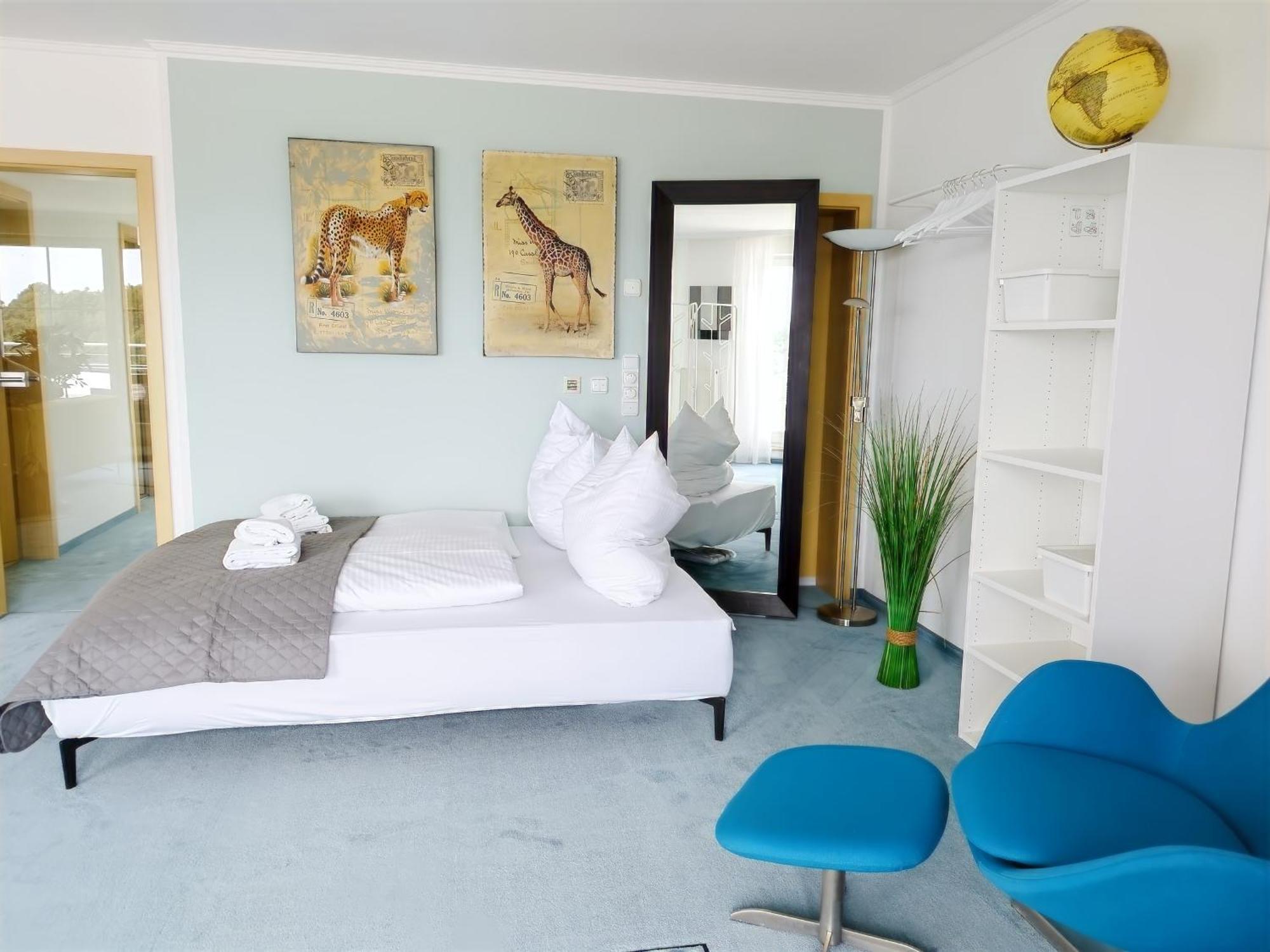 Seeblickapartment Fuer Bis Zu 12, Nuernberg & Schwabach In 30-35 Minuten Zu Erreichen, Sauna, Arbeitsplatz, Dachterrasse & Grill Spalt Zewnętrze zdjęcie